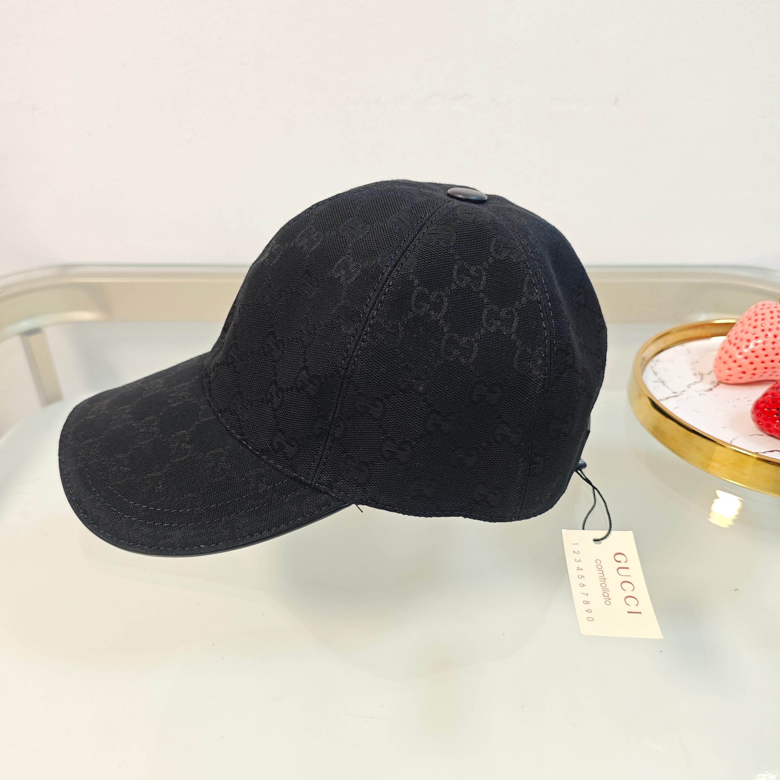 Gucci GG Canvas Baseball Cap