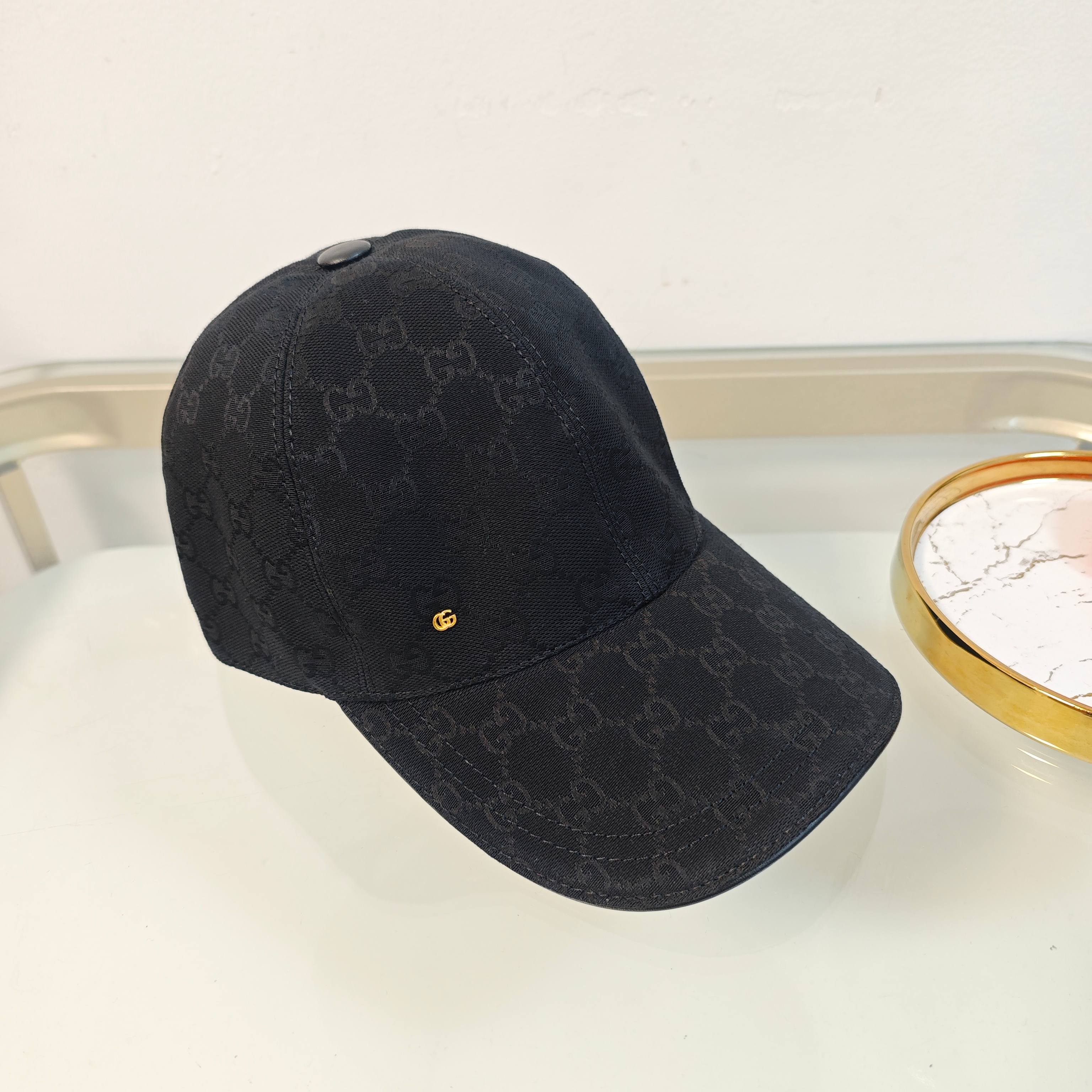 Gucci GG Canvas Baseball Cap